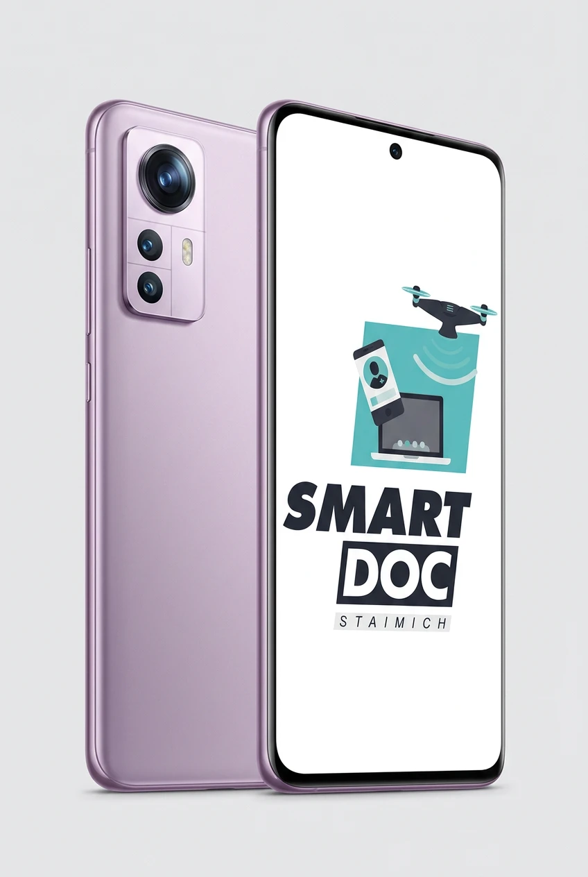 Xiaomi 12X 5G mit SmartDoc-Staimich-Logo auf dem Display, dahinter ein zweites Xiaomi 12X 5G von hinten